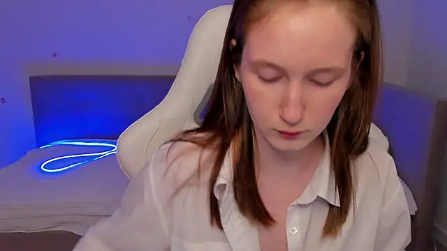 CrystalSoul  online show from November 2025 07:52:03 AM