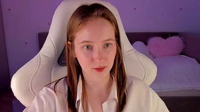 CrystalSoul  online show from November 2025 12:10:01 PM