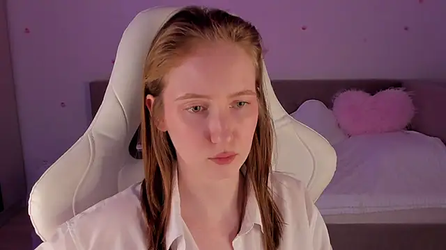 CrystalSoul  online show from November 2025 09:20:02 PM