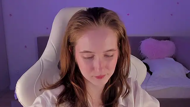 CrystalSoul  online show from October 2025 01:30:01 PM