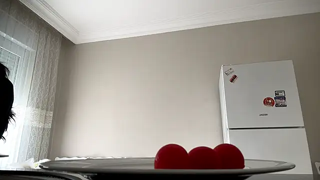 EmmaLeexth online show from January 2026 07:45:01 AM