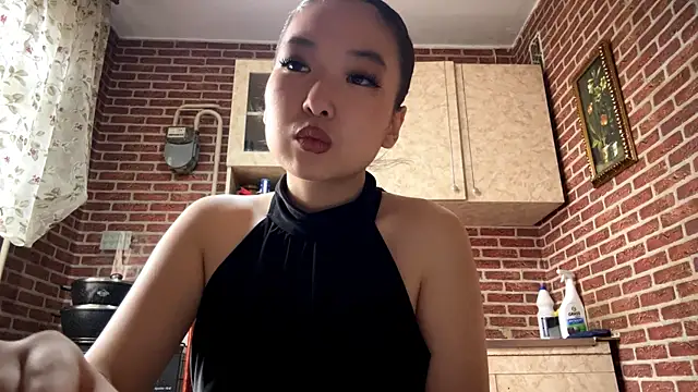 EmmaLeexth online show from March 2026 10:07:01 AM