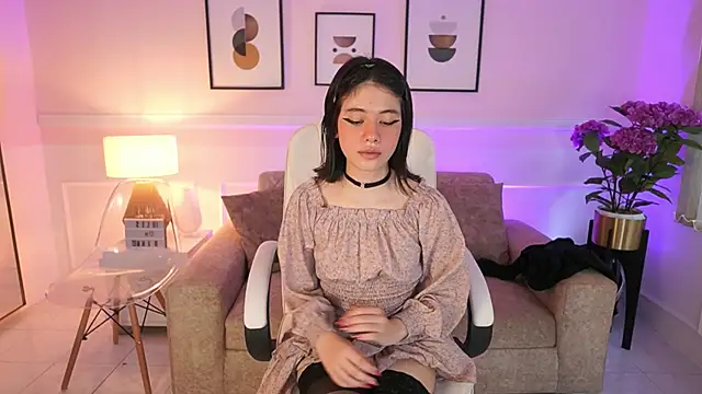 BillieBrownn online show from October 2025 07:05:02 PM