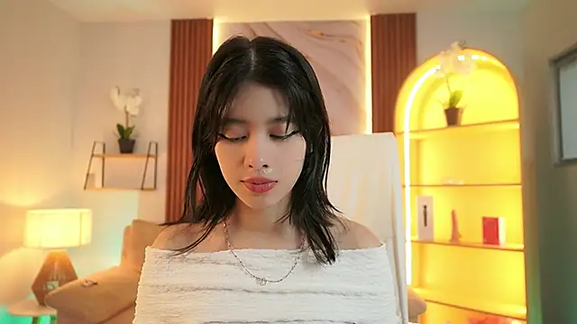 BillieBrownn online show from April 2026 07:06:02 PM