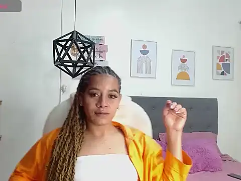 Amber  s online show from September 2025 01:36:02 PM