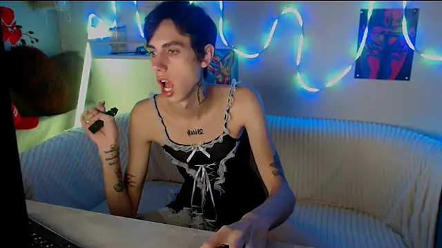 AlexNaughty14 online show from October 2025 08:41:01 AM