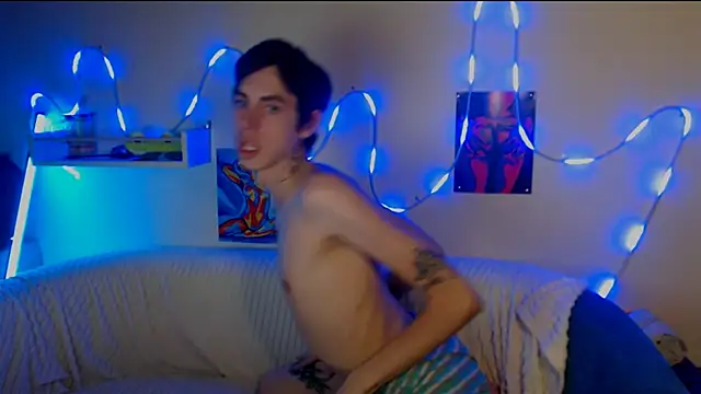 AlexNaughty14 online show from October 2025 03:24:02 PM