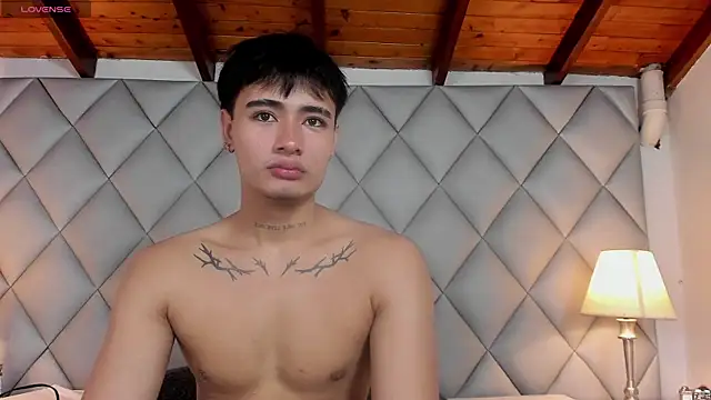 Snapshot of Clement_Reyes chatting on November 2025 12:39:01 PM Clement Reyes online show from November 2025 12:39:01 PM