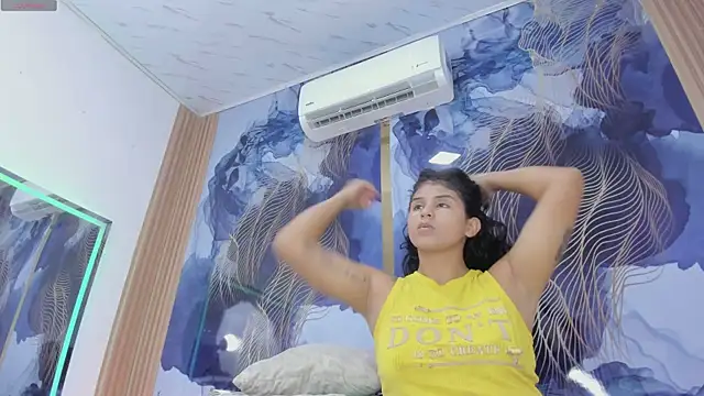 Anabacker01 online show from November 2025 07:39:02 PM