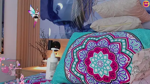 Anabacker01 online show from November 2025 07:25:02 PM