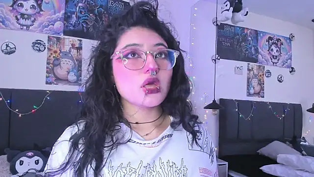 SabrinaV  online show from March 2026 11:26:01 AM