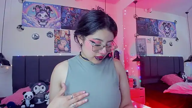 Snapshot of SabrinaV_ chatting on May 2026 11:16:01 AM SabrinaV online show from May 2026 11:16:01 AM