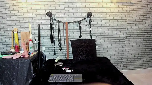 Snapshot of BDSM_MEDUZA chatting on November 2025 12:53:02 PM BDSM MEDUZA online show from November 2025 12:53:02 PM