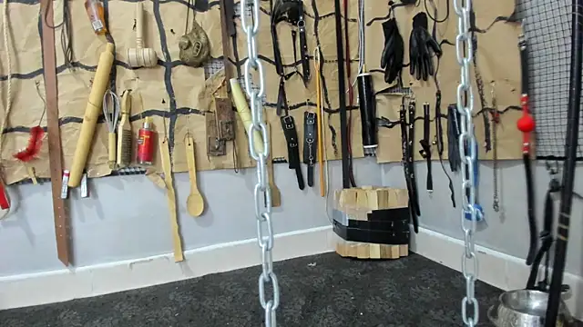 BDSM MEDUZA online show from May 2026 11:21:01 PM