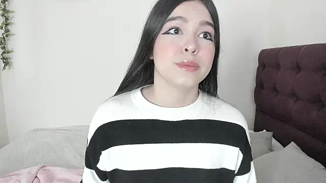 Dulcee 1 online show from November 2025 11:10:02 AM