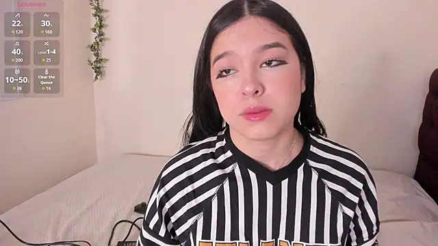 Dulcee 1 online show from April 2026 11:12:02 AM