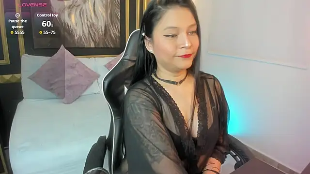 Snapshot of nare_celebi_ chatting on September 2025 07:31:01 PM nare celebi online show from September 2025 07:31:01 PM