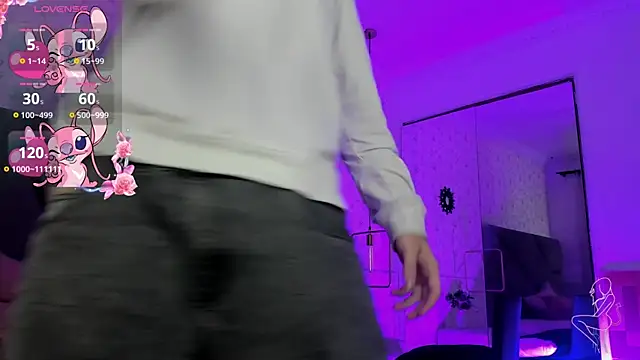 Snapshot of meganandtylerr19 chatting on November 2025 12:17:01 PM meganandtylerr19 online show from November 2025 12:17:01 PM