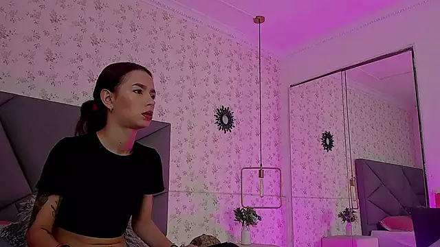 Snapshot of meganandtylerr19 chatting on October 2025 12:15:02 PM meganandtylerr19 online show from October 2025 12:15:02 PM