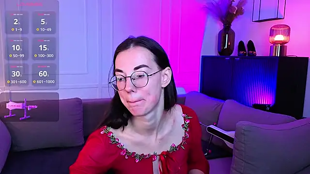 Snapshot of EmmaJakson chatting on October 2025 04:59:02 PM EmmaJakson online show from October 2025 04:59:02 PM