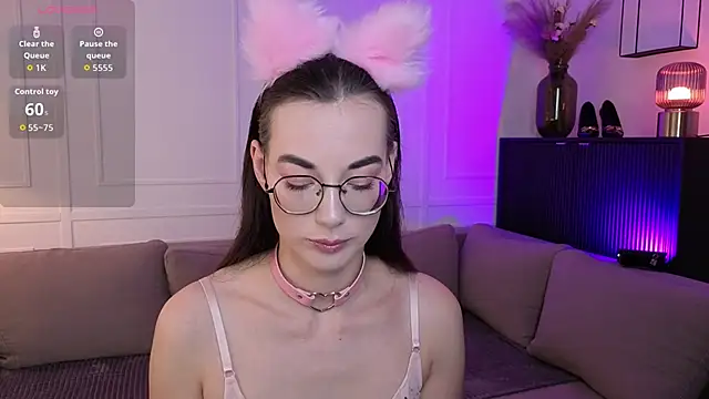 Snapshot of EmmaJakson chatting on September 2025 03:40:02 PM EmmaJakson online show from September 2025 03:40:02 PM