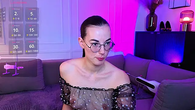 Snapshot of EmmaJakson chatting on October 2025 05:35:02 PM EmmaJakson online show from October 2025 05:35:02 PM