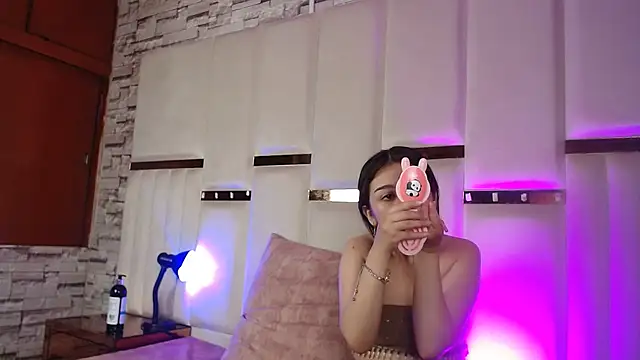 ANLLELOAndANGELA online show from November 2025 04:10:01 PM