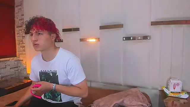 ANLLELOAndANGELA online show from December 2025 04:00:01 PM