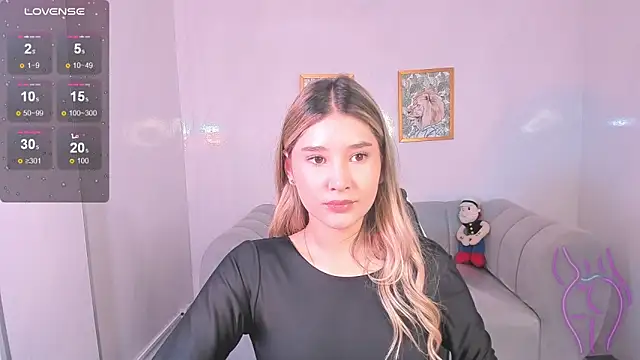 Emma1 b  online show from September 2025 01:07:01 PM