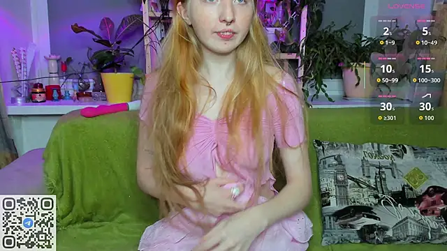 Snapshot of RitaSweety18 chatting on November 2025 10:54:02 PM RitaSweety18 online show from November 2025 10:54:02 PM