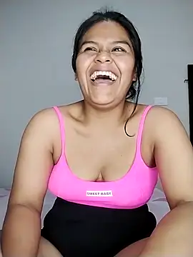 Karin 39 online show from April 2026 04:58:02 PM