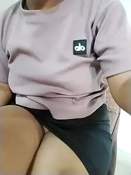Karin 39 online show from July 2026 03:51:02 PM
