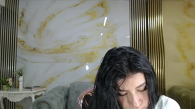 helena1 s online show from October 2025 07:58:02 PM