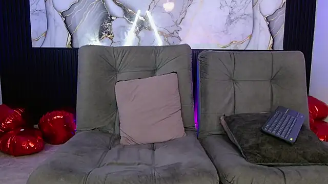 deivid bigcock1 online show from October 2025 12:34:02 AM