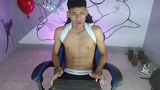 deivid bigcock1 online show from October 2025 01:09:01 AM