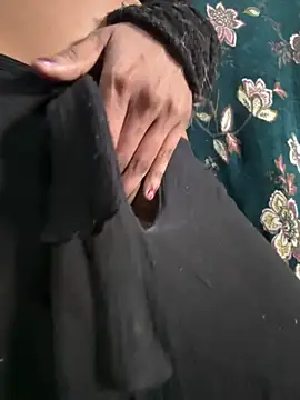 DAMinii  online show from November 2025 07:03:03 PM