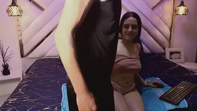 afrodita aares online show from November 2025 08:02:01 PM