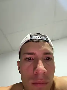 Snapshot of juancho0400 chatting on March 2026 11:06:01 PM juancho0400 online show from March 2026 11:06:01 PM