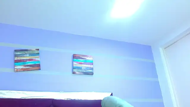 Emily Swiftt online show from November 2025 03:40:01 AM