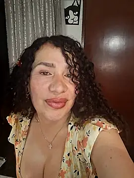Snapshot of Lina_444 chatting on July 2026 01:36:01 AM Lina 444 online show from July 2026 01:36:01 AM