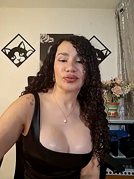 Lina 444 online show from February 2026 12:30:02 AM