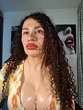 Lina 444 online show from November 2025 01:06:02 AM