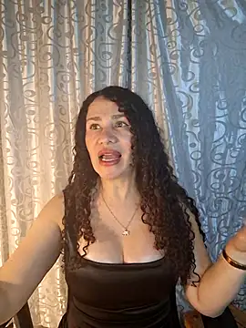 Lina 444 online show from May 2026 02:04:01 AM