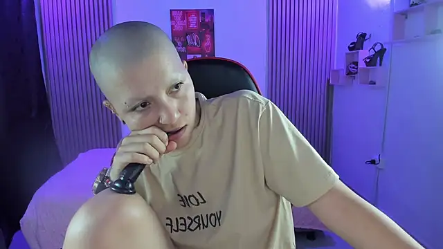 nicocoox online show from June 2026 06:52:02 AM