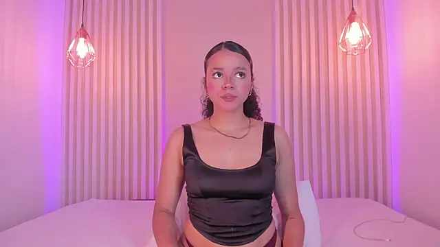 Snapshot of rossvega chatting on December 2025 08:19:01 PM rossvega online show from December 2025 08:19:01 PM