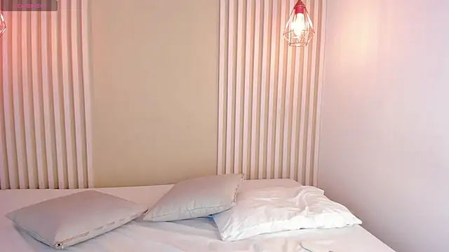 Snapshot of rossvega chatting on November 2025 08:23:02 PM rossvega online show from November 2025 08:23:02 PM