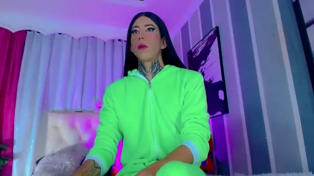 Julia Bulette1 online show from April 2026 01:18:01 PM