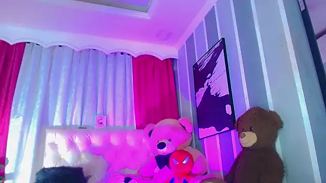 Julia Bulette1 online show from April 2026 01:34:02 PM