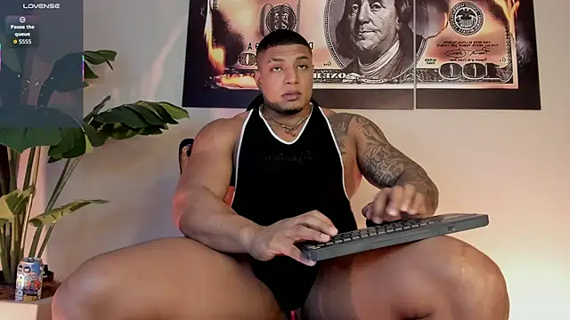 chrizmacgregor online show from April 2026 11:50:01 PM