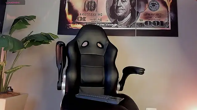 chrizmacgregor online show from March 2026 12:07:01 PM